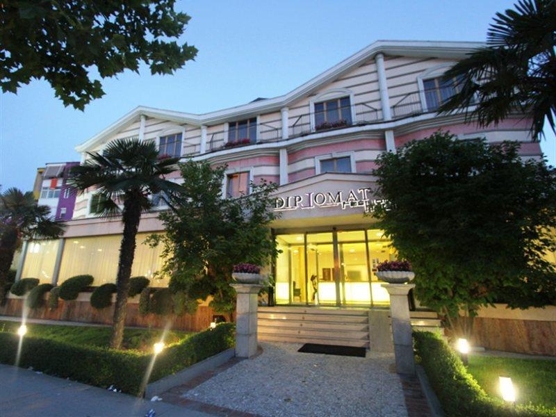 Diplomat Hotel & Spa Тирана Екстер'єр фото